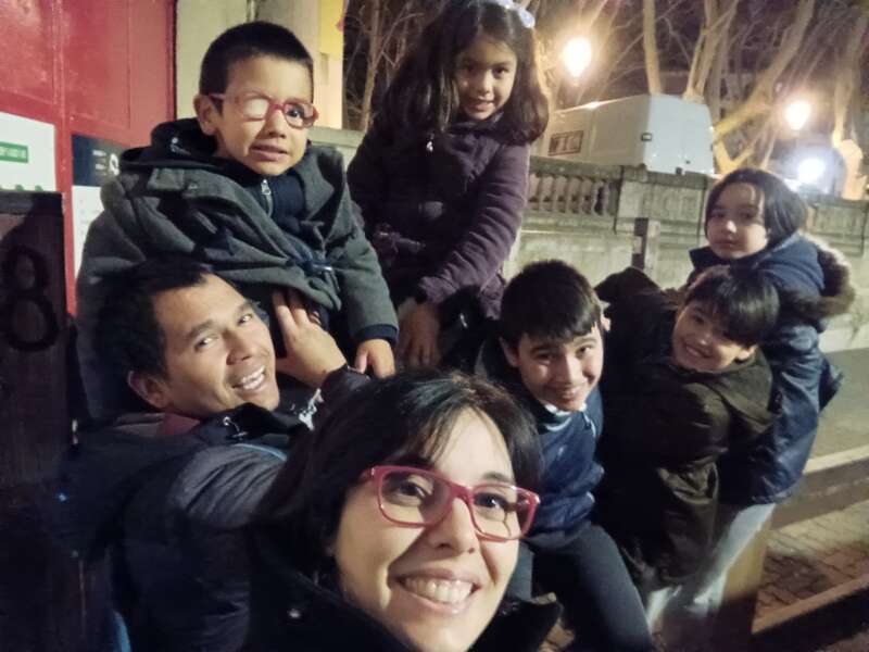Foto de Familia Mendoza Izquierdo  al acabar el juego