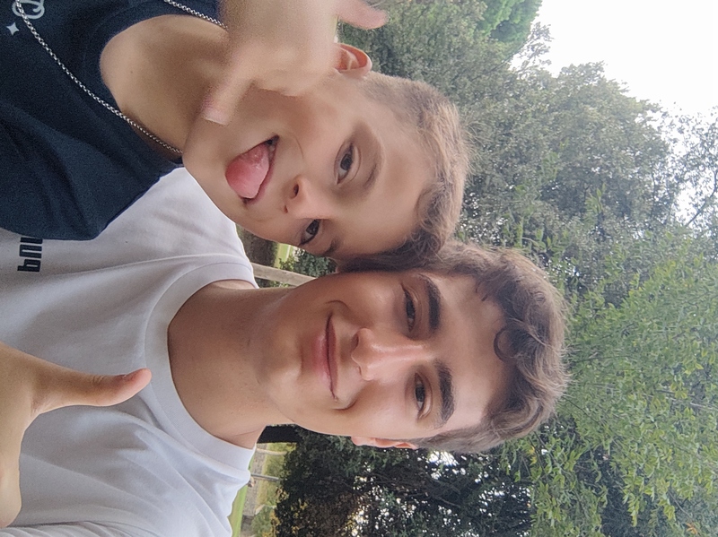Foto de Alejandro y Alonso  al acabar el juego